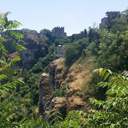 Sole E Fiori Di Sicilia * Valderice