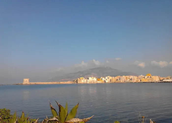 Sole E Fiori Di Sicilia Вальдериче
